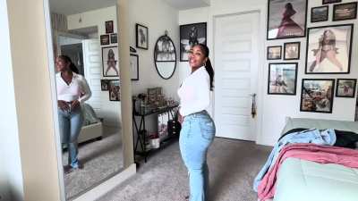 Look At All That Shape!! 😲