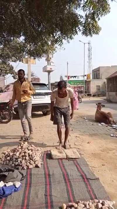 (crazy fucking context) parikrama-the action or ritual of moving clockwise round an object of devotion as an indication of reverence. This men will cover his whole 13km parikrama like this repeating what he is doing with every 10 steps he take.