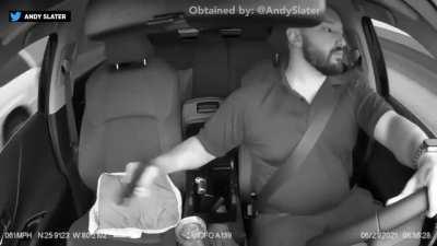 Guy in North Miami takes road rage to a whole different level (not OC) THIS INSAINE MAN!!!! 🤷🤦