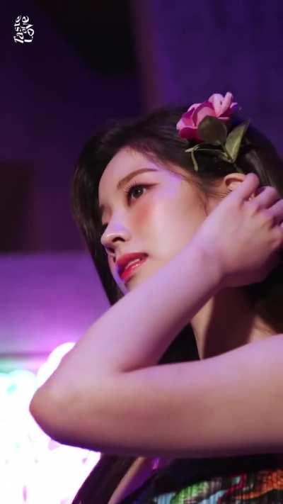 Alcohol Free Dahyun is still very dangerous