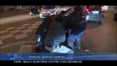 Driving on the sidewalks, in the opposite direction of traffic, and not respecting road signs, all in an attempt to lose the police, but fail miserably.