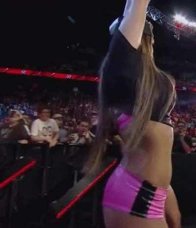 Nikki Bella 🍑