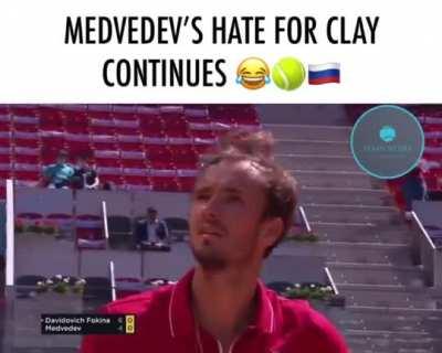 „King” of clay asked not to damage the court 😂