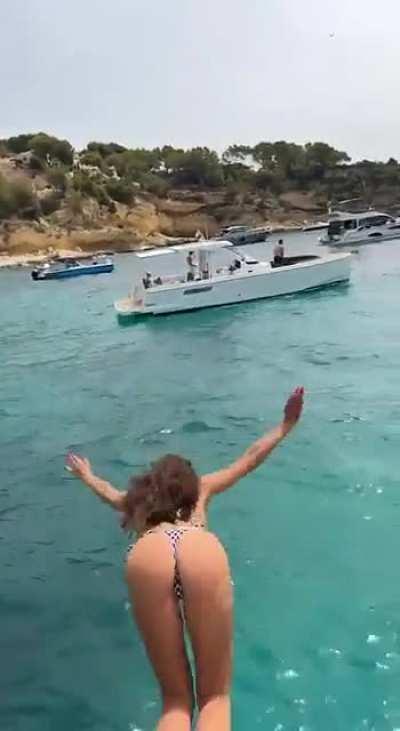 Hopping in - Lily Chee