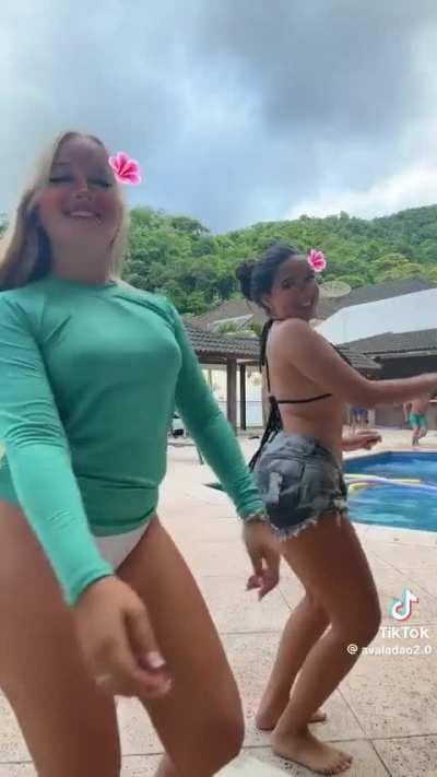 Antônia valadão e Giovanna rodrigues 