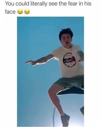 It was that moment that he knew.... (@aydonholley)