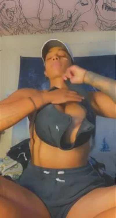 Perfect titties 😍