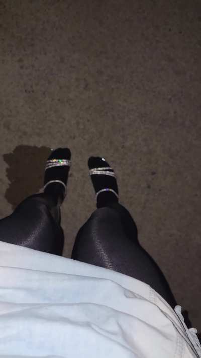 I'm wetting myself in a building that hasn't been finished yet.