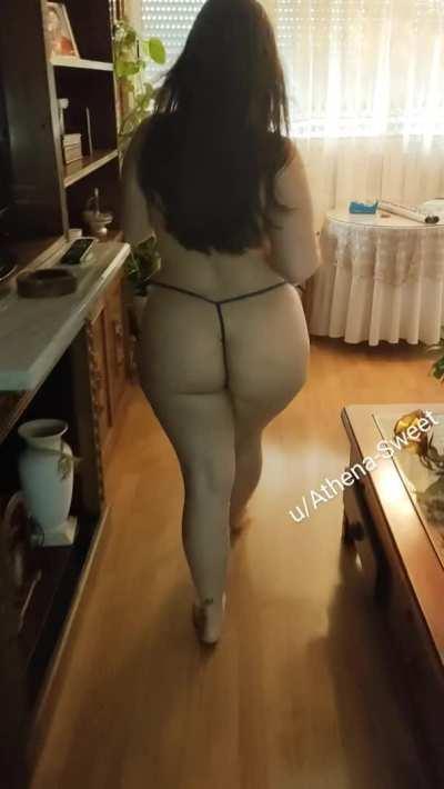 Would you follow my curves to my room?