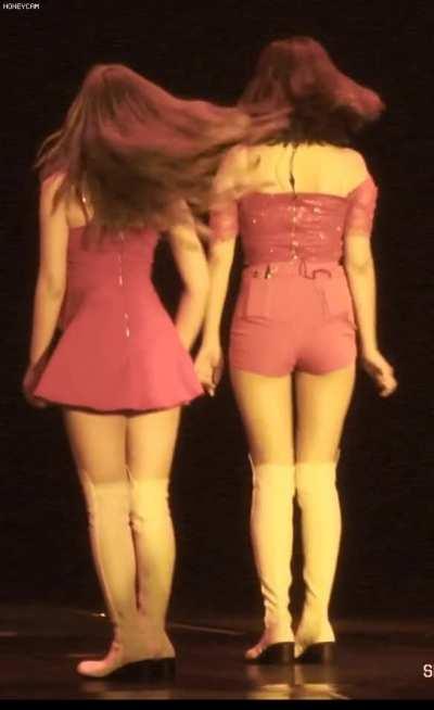 YOO JEONGYEON (Featuring KIM DAHYUN)