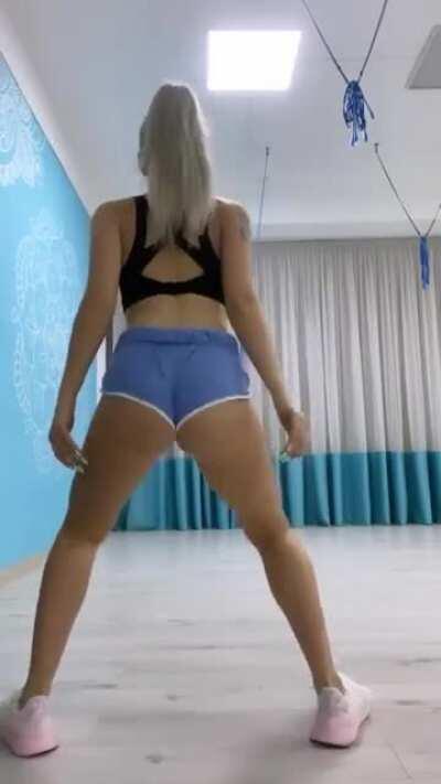 İşinin ehli bir ablamız