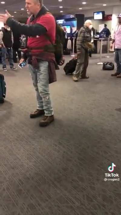 Man sings Eminem and has a meltdown