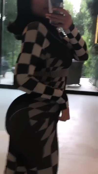 Kylie Jenner's body is crazy