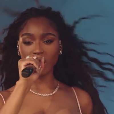 Jimmy Fallon performance