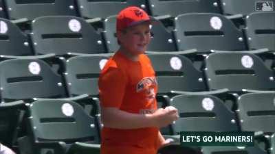 [Highlight] Mitch Haniger opens up the scoring with 15th HR of the season