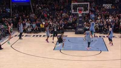 [Highlight] Drew goes statue of liberty on the fastbreak as Jaren Jackson Jr. fouls him from behind