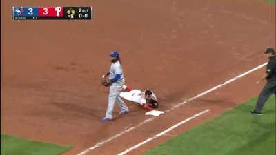 [Highlight] Kyle Schwarber ties the game at 3 with an RBI single off Jordan Romano