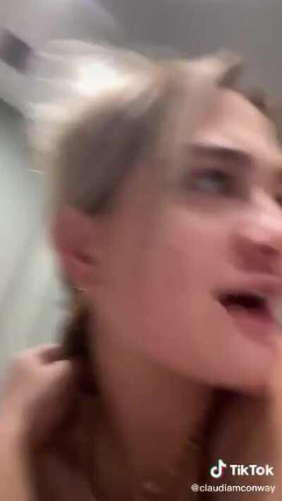 Kellyanne Conway’s daughter just posted this