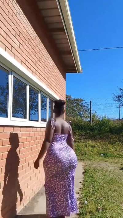 African Big booty [Zandisile]