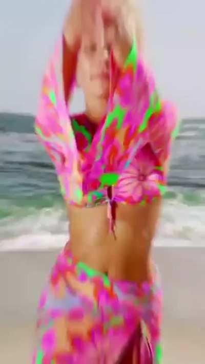 For swimsuit brand via IG