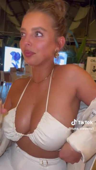 @luna.stevens1