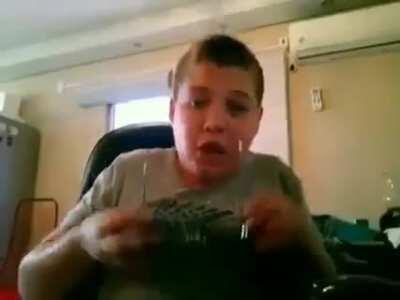 SIMIOLOL PAGANDO DE CRIA AOS 11 ANOS