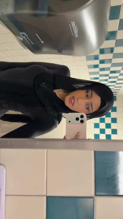 anyone know who this hottie is?