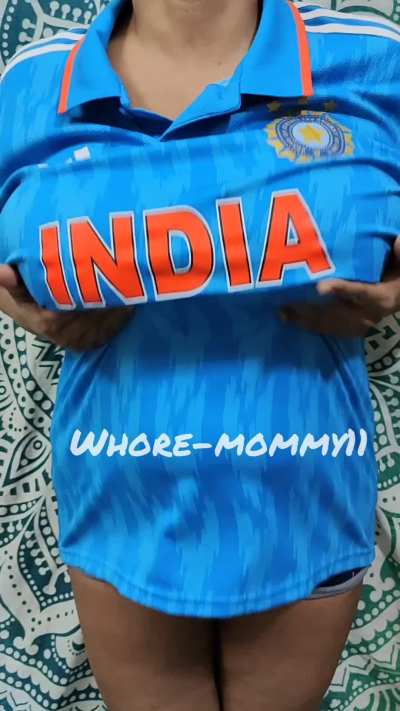 If India wins today..I'll get these boobs of mine pressed by my house help.. will he be delighted?!