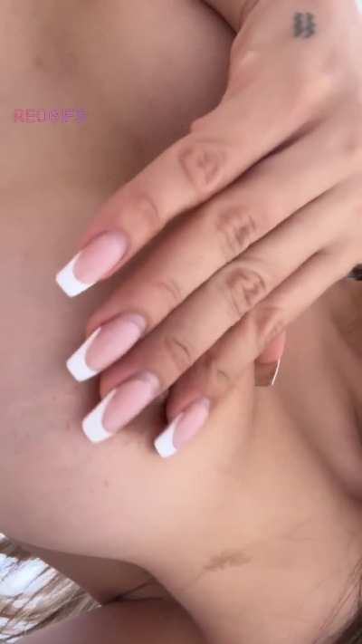 Any older men wanna fuck a transgirl?