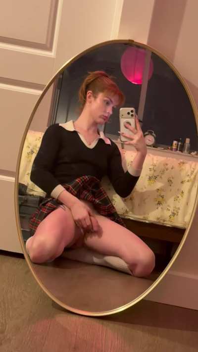 no one at school knew i wasn’t wearing panties