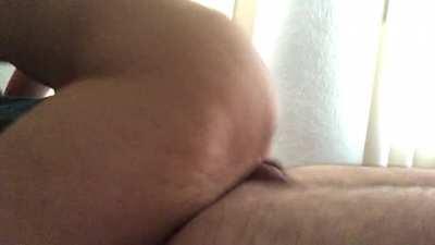 Beating mommy’s pussy up