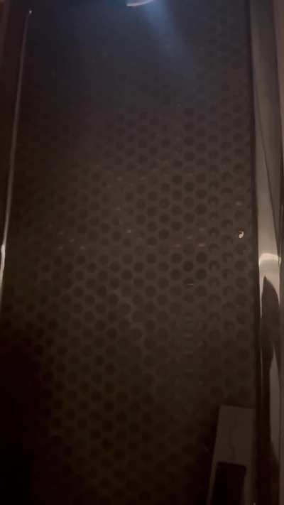 PC makes occasional “chirps”