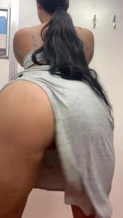 No panties for easy access 🫣