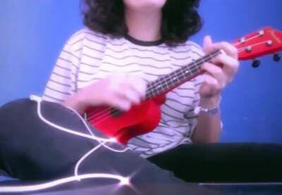 １９９９ Ｃｏｖｅｒ Ｕｋｅｌｅｌｅ － (Espero que te guste a vos Mati y a la Doomer gang <3) Les mando un miu y miralo completo porfa :)