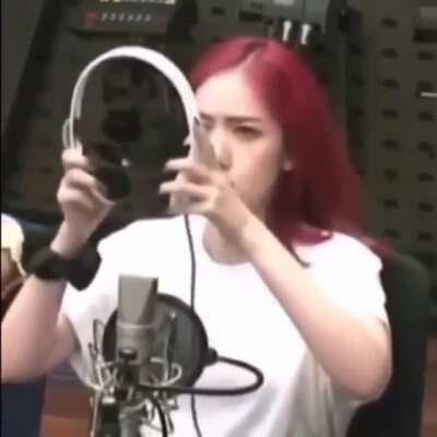 Sinb with things. 😅