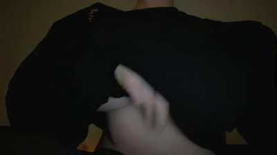 Tits so pale they glow in the dark 👻