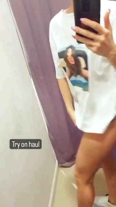 Life is a party, dress like it 🎉