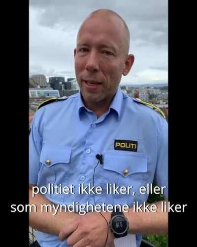 Politiet med klar melding til motdemonstrantene. Hentet fra Politiets facebook-side