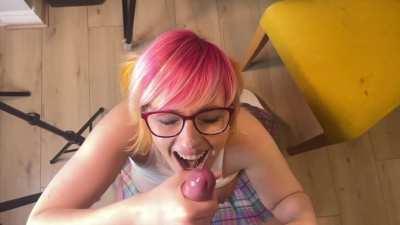 Lassoing his cum in slow mo