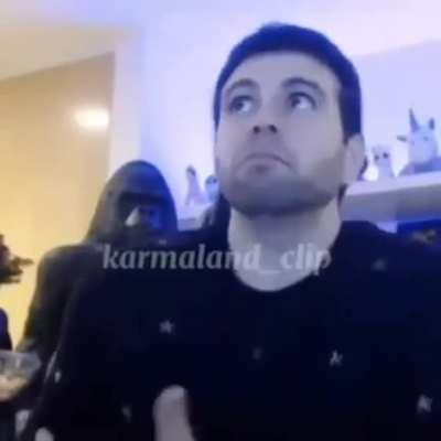 Este es tu ídolo? El mío sí 😎