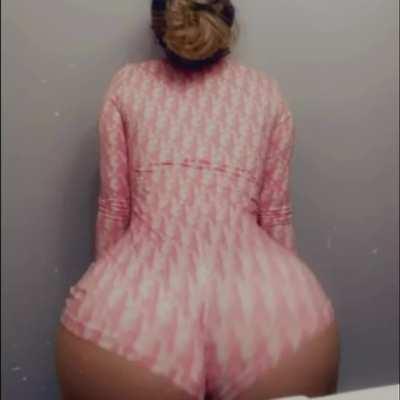 Watch me throw it back