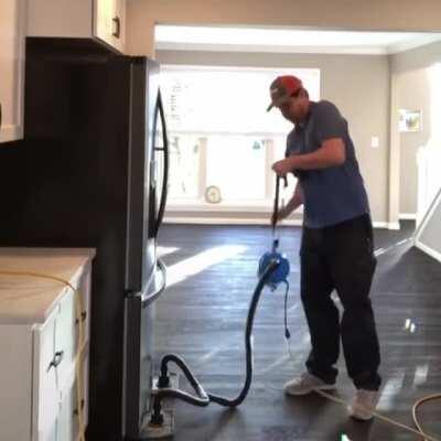 This air-assisted appliance mover