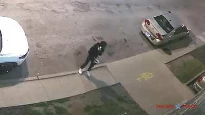 TW Dmoney, Lil Tae and Reik caught on camera walking inside O'Block and killing one person.