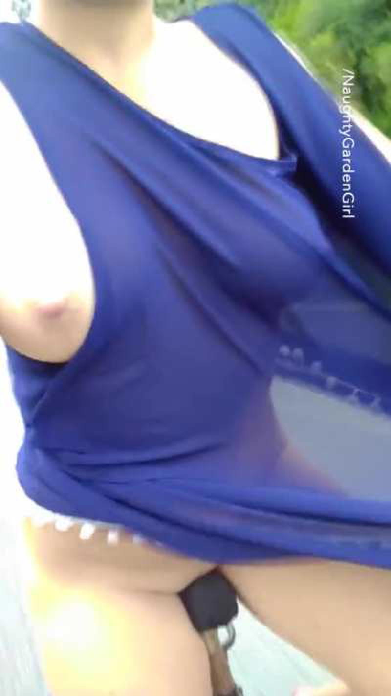 those vibrations made me so horny ... i had to get rid of my underwear 😅 [GIF][F]