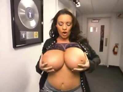 Atomic bombs 🙊💕