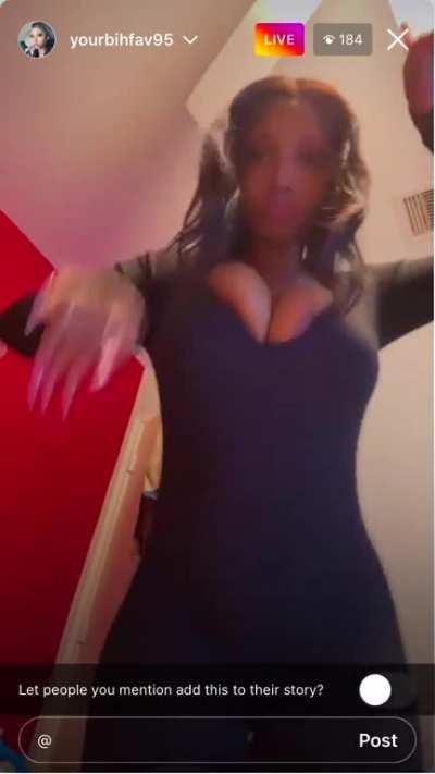 Since niggas on my meat about seeing titties for 10 seconds here nigga damn