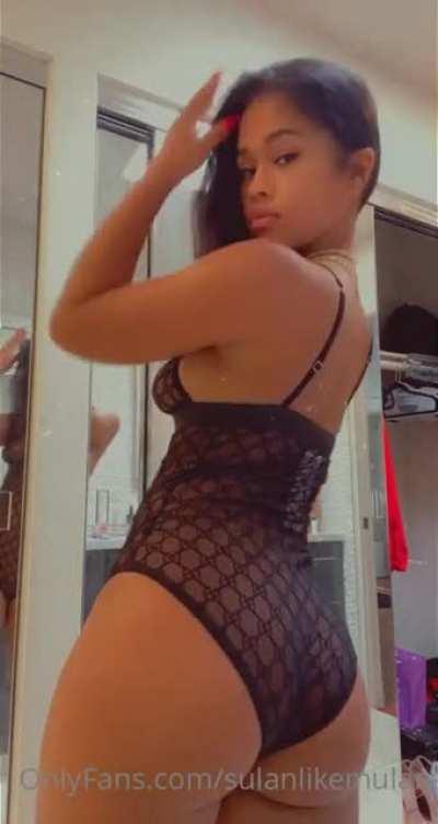 yall kno I post the baddest bitches join premium u get it all big folders lots of vids full vids from each chick u see me post