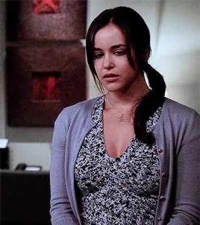 Zoe in Gossip Girl was freakin hot