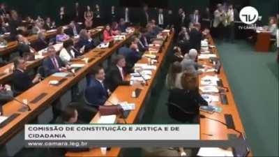 Grandes momentos da politica brasileira: No dia 2 de Julho de 2019, Sérgio Moro era campeão da Uefa Champions League.