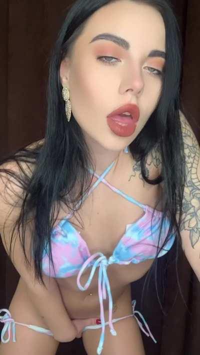 Rate my Buttplay from 1 to 10 in comment and check my butt plug on my FREE page 🍑Li_nk in comments